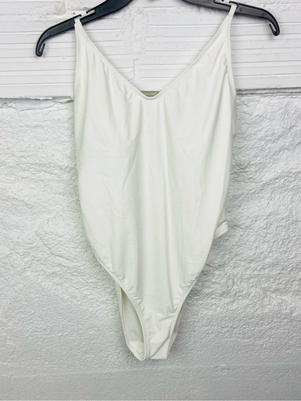 NWT wild fable White V-Neck One-Piece open back Swimsuit size large